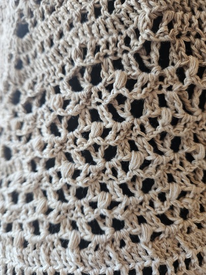 Häkelanleitung für das flache Dreieckstuch Saya No 1