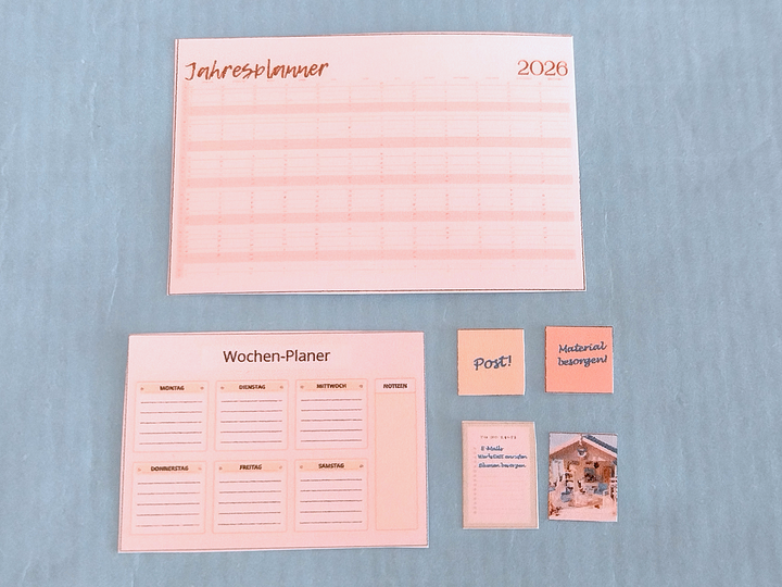 Miniatur-Büro-Set: Planung & Wand (1:12)