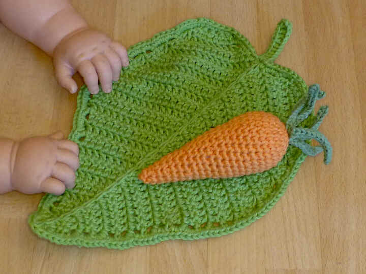 Häkelanleitung Schmusetuch Blatt und Babyrassel Karotte