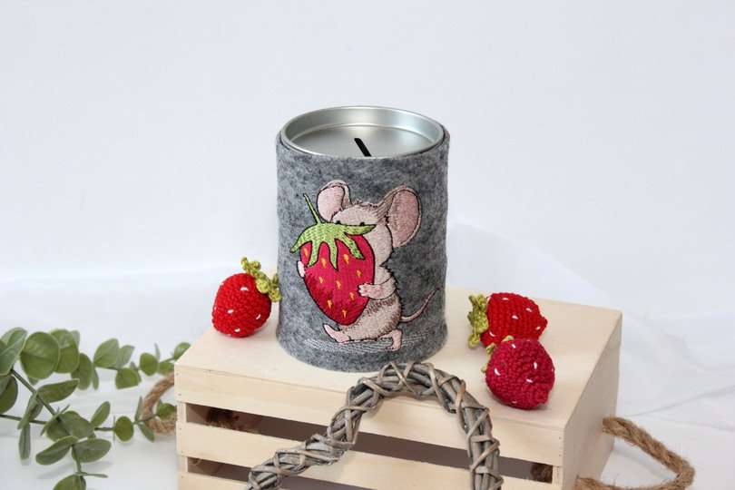 Stickdatei Maus Erdbeere Erdbeerzeit ab 10x10cm