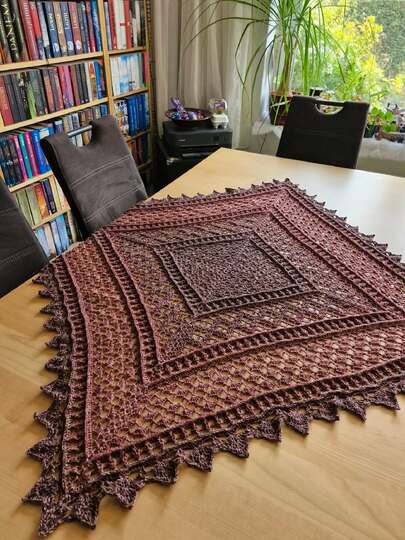 Crochet Pattern Tablecloth "Eudora" - Pattern in 3 Sizes