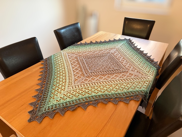 Crochet Pattern Tablecloth "Eudora" - Pattern in 3 Sizes
