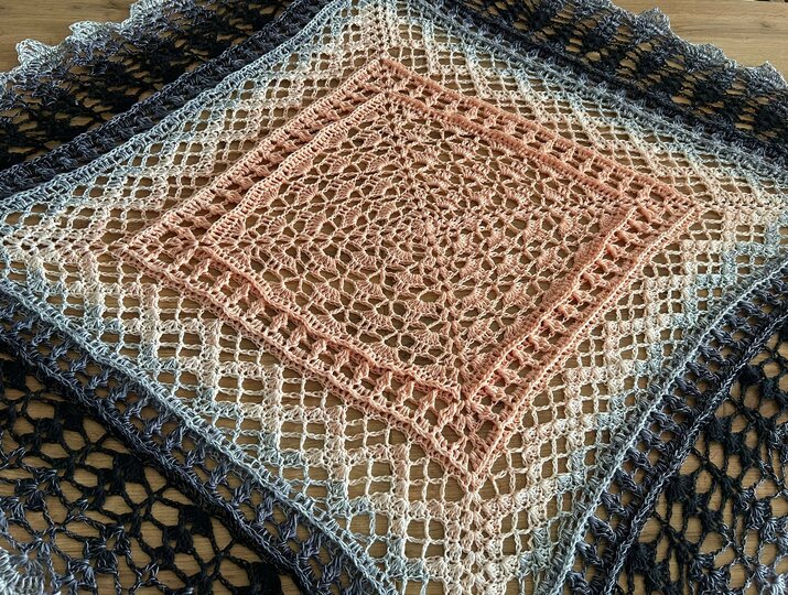 Crochet Pattern Tablecloth "Eudora" - Pattern in 3 Sizes