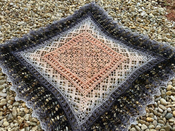 Crochet Pattern Tablecloth "Eudora" - Pattern in 3 Sizes