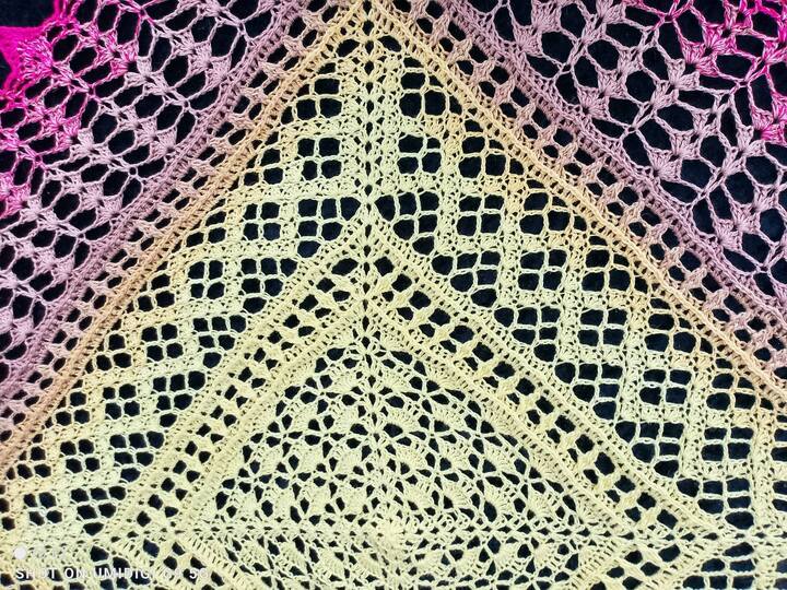 Crochet Pattern Tablecloth "Eudora" - Pattern in 3 Sizes