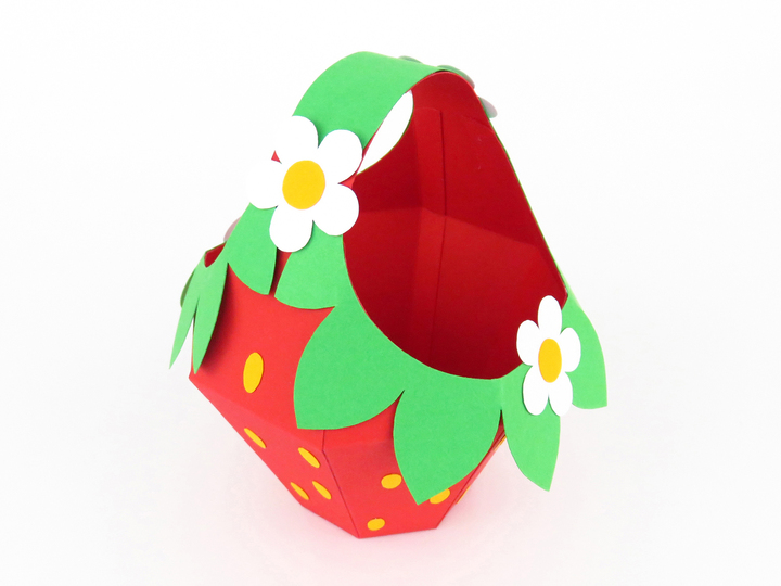 Kleine Geschenktasche für die Erdbeerzeit – Bastelvorlagen und Anleitung