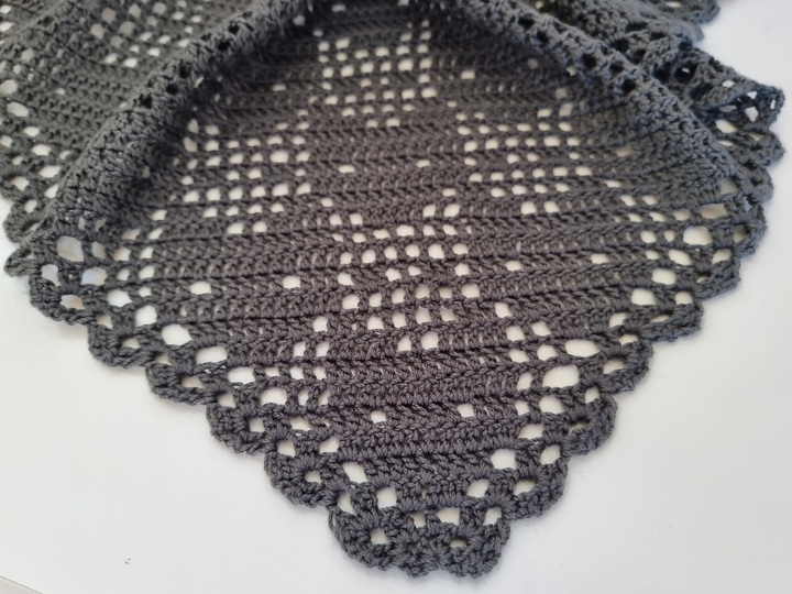 H7 Häkelanleitung für ein Kopftuch / Bandana „Katze“