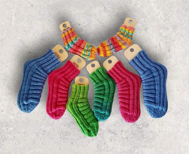 Strickanleitung Baby-Socken Würmli ohne Ferse in 4 Größen     #377