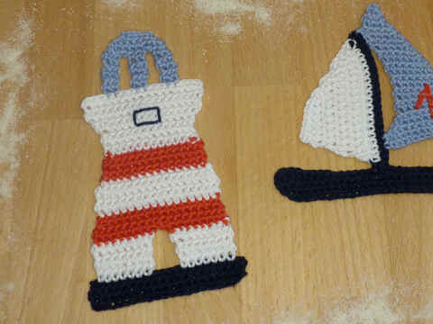 Häkelanleitung für eine maritime Leuchtturm-Applikation, Aufnäher