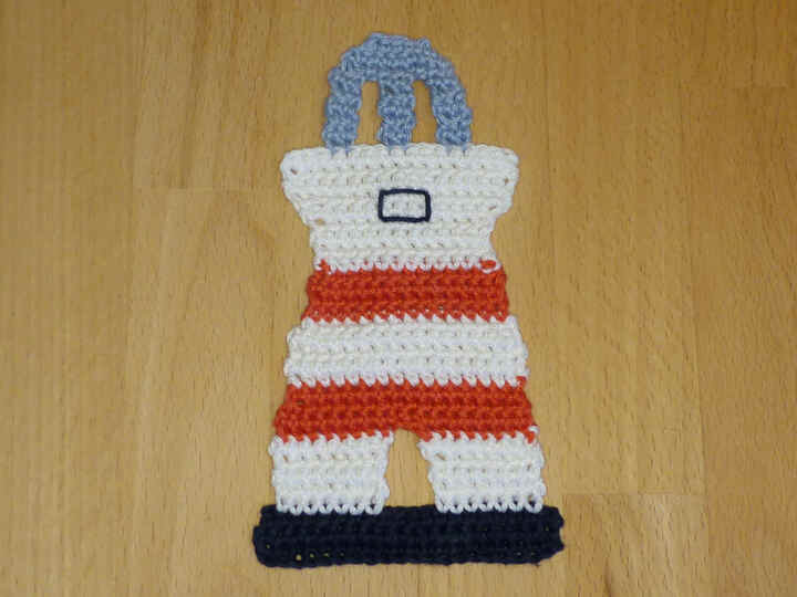 Häkelanleitung für eine maritime Leuchtturm-Applikation, Aufnäher