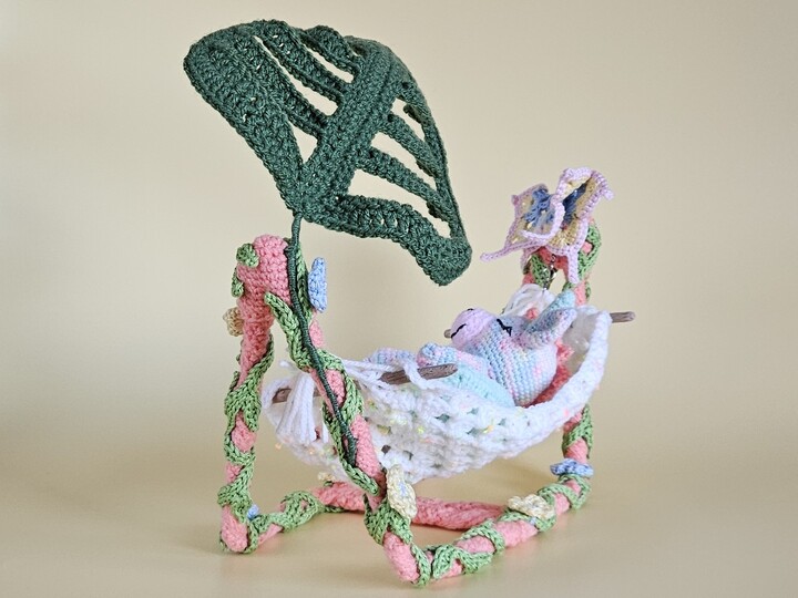 Drachenbaby Dreamy Häkelanleitung mit Hängematte & Blumen