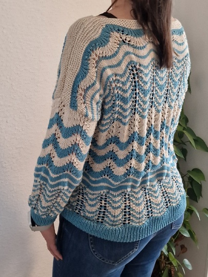 Strickanleitung für den Pulli "Frühlingswelle"