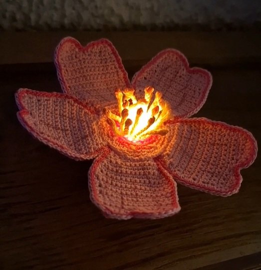 Häkelanleitung vielseitige Blume