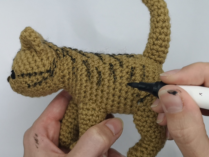 realistisches kleines Kätzchen - Häkelanleitung von NiggyArts