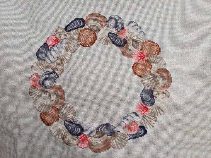 Cross-stitch pattern shell wreath, available as a PDF and PNG