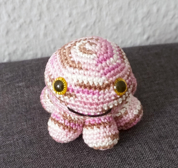 Häkelanleitung für „Babykrake Ella“!