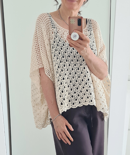 Poncho-Shirt „Fabienne“ – luftiges Häkeltop mit Tunika-Charakter