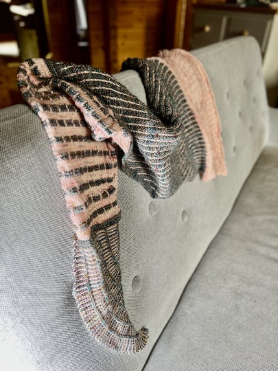 Litlg Moon shawl pattern video & PDF by Woolpedia