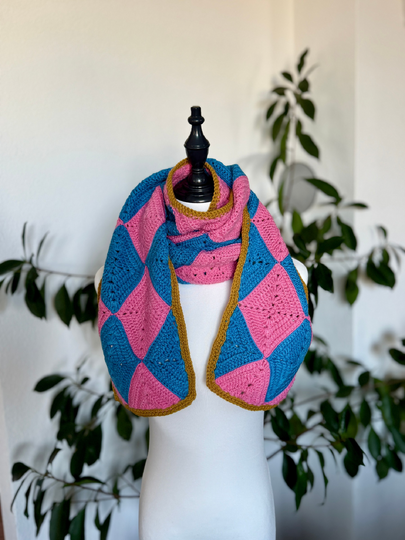 Wandelnder Diamant Schal | Granny Square | Rautenmuster |Magisch|Schloss