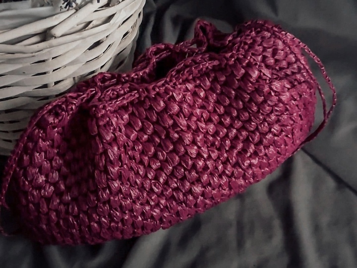 Crochet pattern purple raffia yarn handbag PDF and video