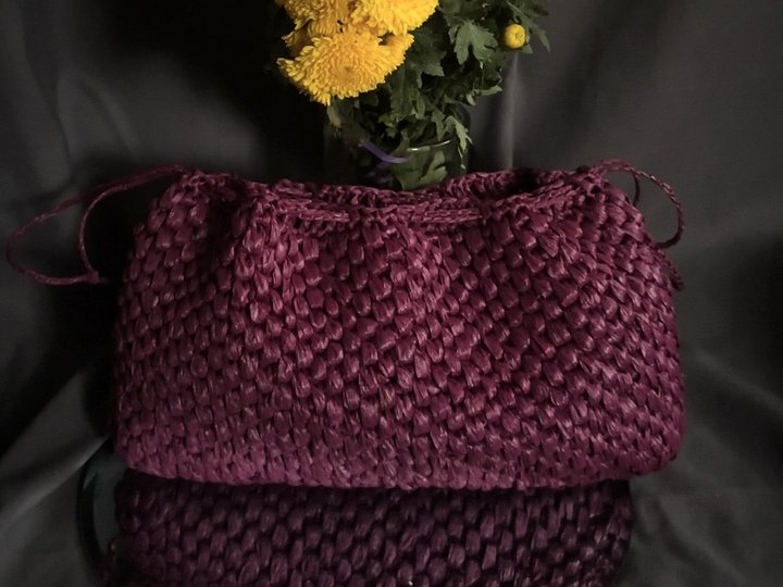 Crochet pattern purple raffia yarn handbag PDF and video