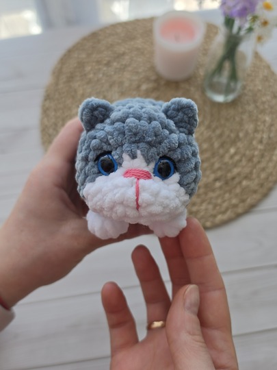 Knuddelmiez Katze – Amigurumi Häkelanleitung für Anfänger, ohne Nähen