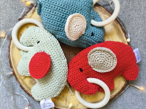 Häkelanleitung: Greifling für Babys Elefant "Elis"
