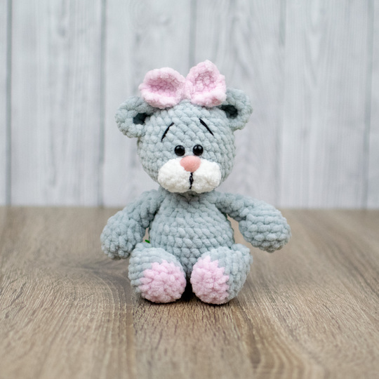 Häkelanleitung Teddybär aus Plüschgarn – Amigurumi Bär (ca. 18 cm)