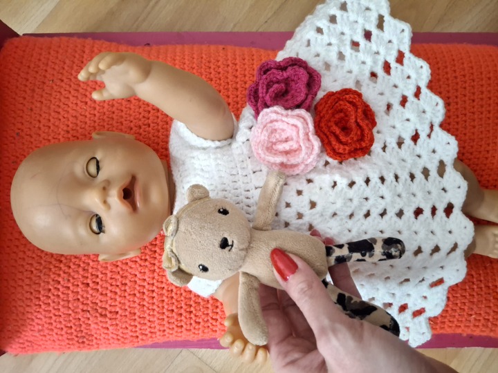 Doll dress with Roses