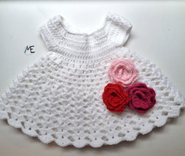 Puppenkleid mit Rosen