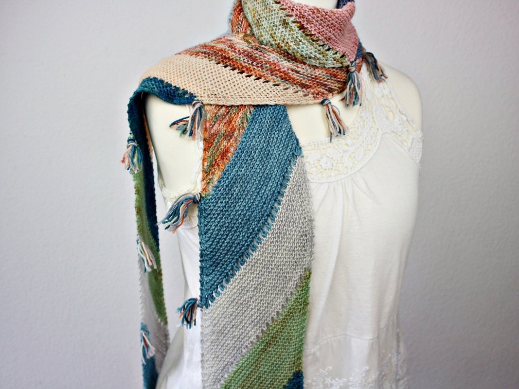 Strickanleitung Schal einfach – Scrappy Schal aus Wollresten stricken - Bild 8