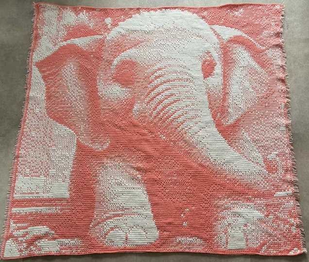 Overlay Mosaic Crochet pattern. "BABY ELEPHANT". Double Bed Blanket size