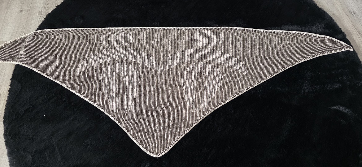 Zwillinge (Sternzeichen), Schattenstricken, Illusionsstricken, Motivtuch