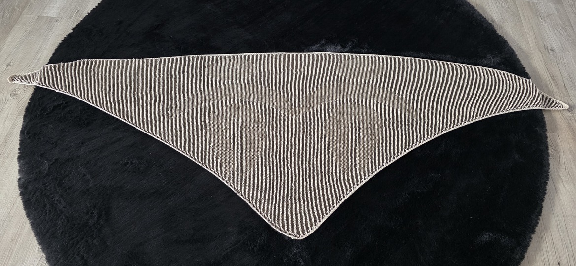 Zwillinge (Sternzeichen), Schattenstricken, Illusionsstricken, Motivtuch