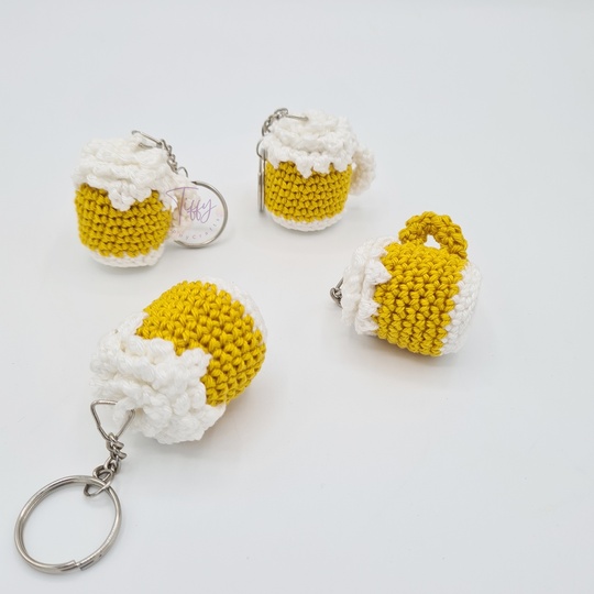 TINY BEER MUG – Mini Beer Crochet Pattern (2 Sizes) | Oktoberfest Decor