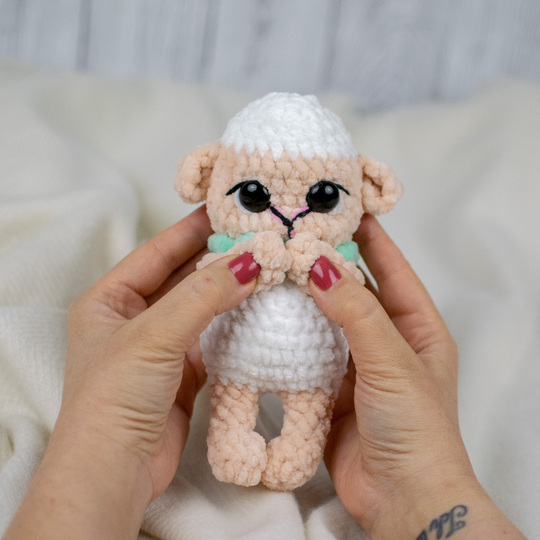 Häkelanleitung süßes Lämmchen Amigurumi
