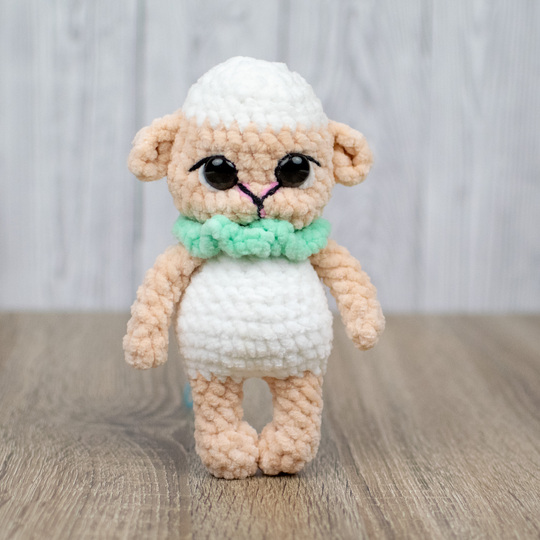 Häkelanleitung süßes Lämmchen Amigurumi