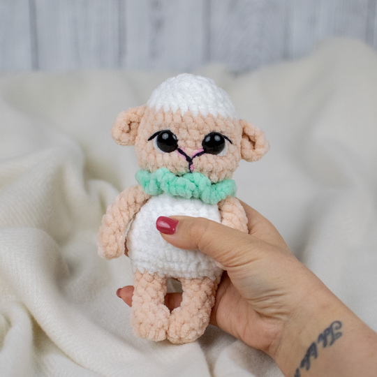 Häkelanleitung süßes Lämmchen Amigurumi