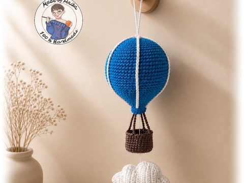Heißluftballon "Himmelsstürmer" mit Wölkchen