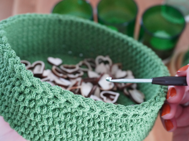 How to Crochet a Round Basket | Perfect Organizer & Easter Basket (Tutorial
