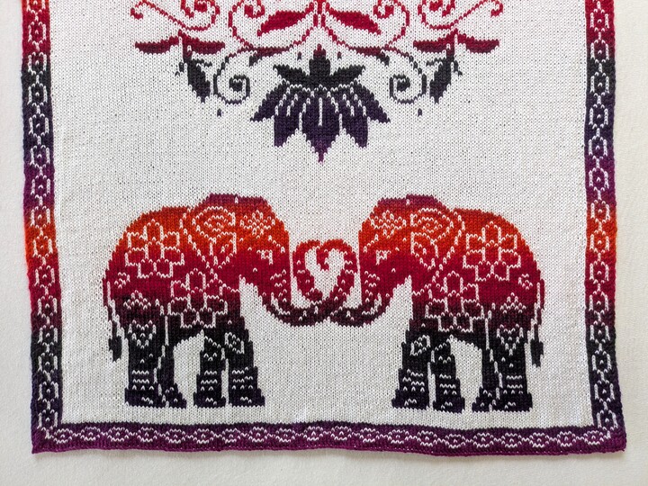 Baby blanket "Elephant Love" - Double knitting pattern