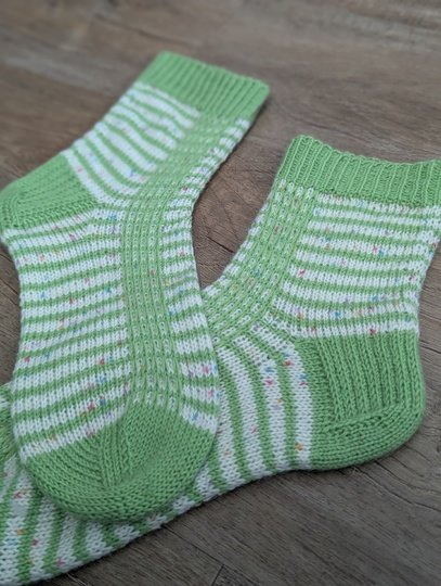 Strickanleitung Wanda Socks