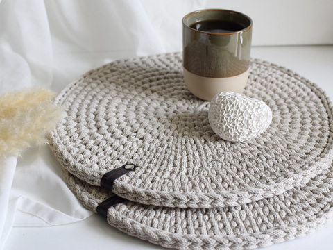 + NOVA + Crochet Pattern for a Modern Hygge-Style Placemat — For Beginners