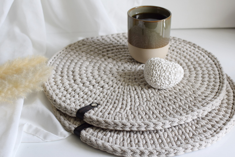 + NOVA + Häkelanleitung für modernes Platzset im Hygge Look für Anfänger