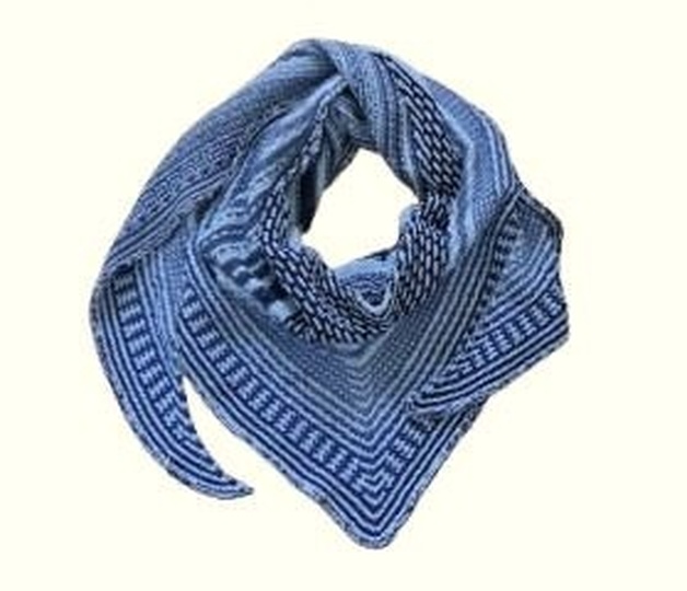 Texari – Knitting pattern for a shawl featuring slip stitches and textured
