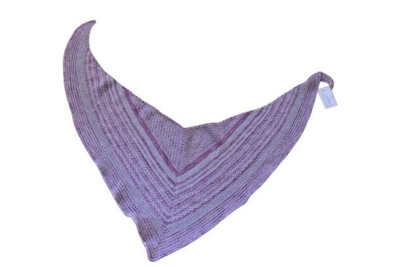 Texari – Knitting pattern for a shawl featuring slip stitches and textured