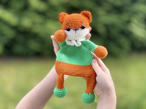 Amigurumi Hugging Fox, Perfect First Toy for Newborns
