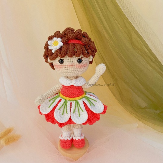 Crochet Doll Pattern: Daisy Amigurumi Doll (PDF English tutorial)