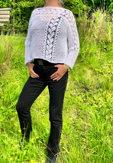 Pulli mit Blätterranken längs und quer- Häkelanleitung