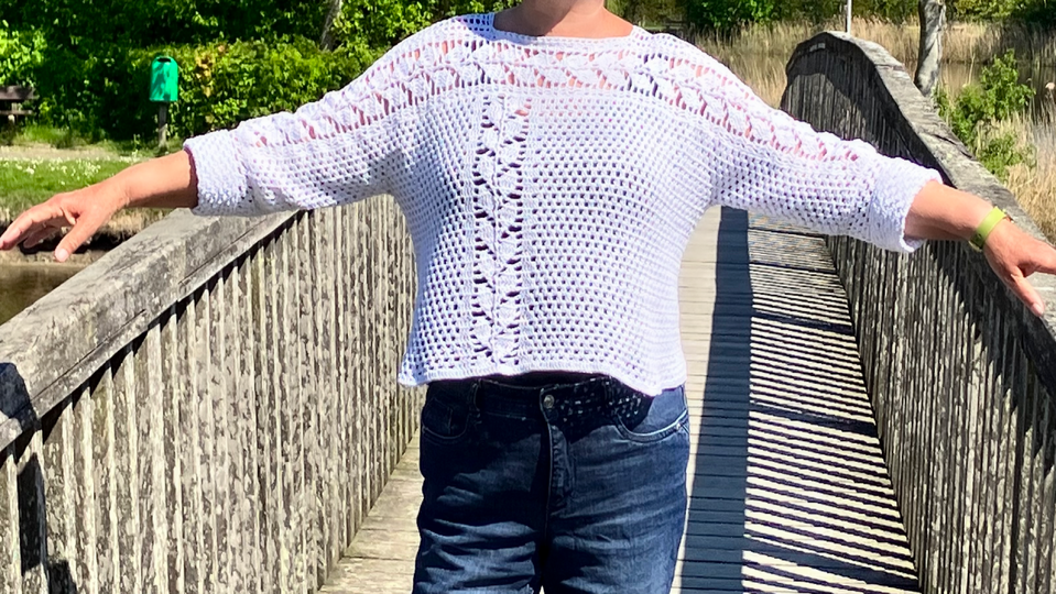 Pulli mit Blätterranken längs und quer- Häkelanleitung